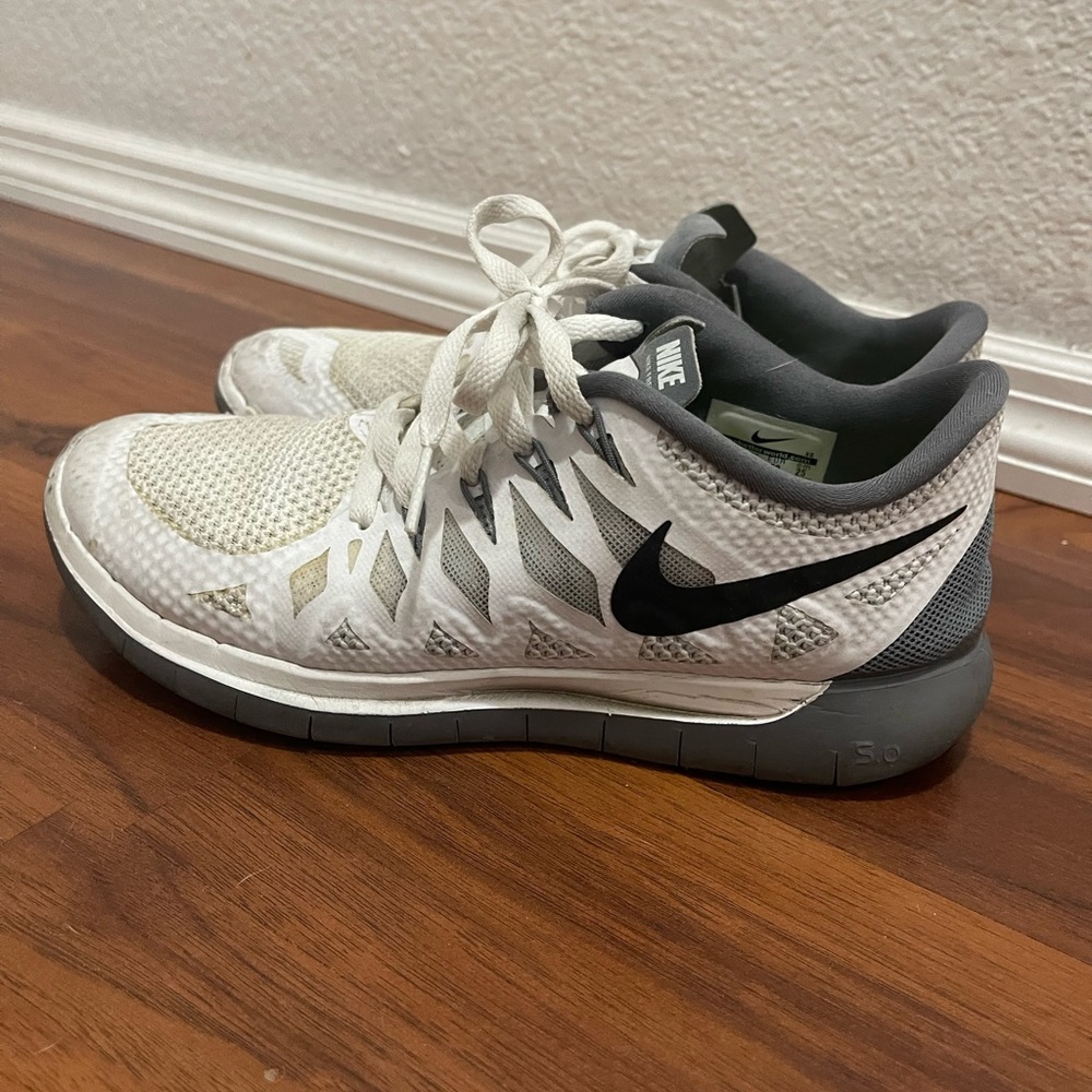 Women’s Nike Free Run White Size 8